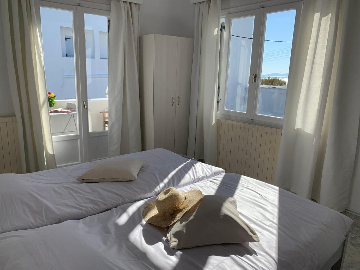 Studio Apartment Violetta At Livadia Beach Párosz Kültér fotó