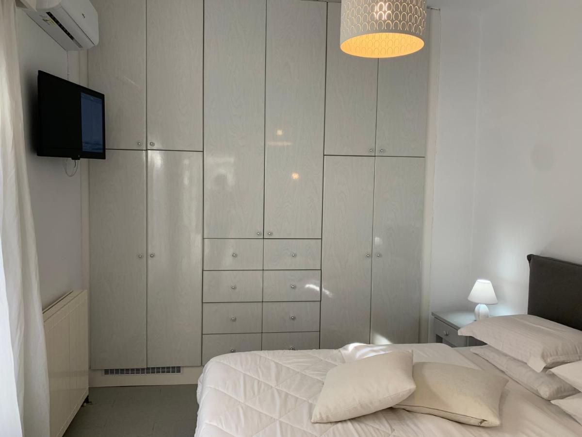 Studio Apartment Violetta At Livadia Beach Párosz Kültér fotó